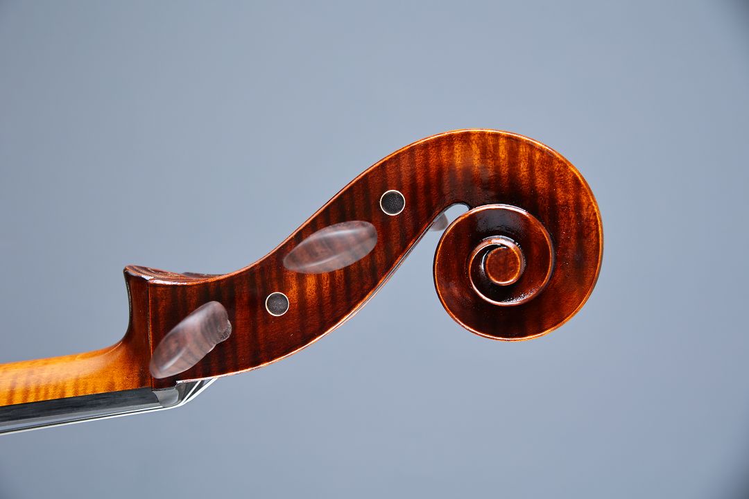 Leonhardt Rainer W. - Mittenwald anno 2024 - the brown chocolate - 7/8 Cello - C-337